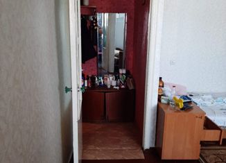 2-комнатная квартира на продажу, 43.6 м2, поселок Углеуральский, улица Чернышевского, 42