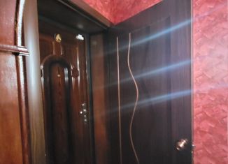 Продажа 2-ком. квартиры, 43.3 м2, Новошахтинск, улица Пичугина, 11