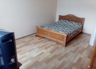 Продам 1-ком. квартиру, 30 м2, Козельск, улица Гагарина, 11