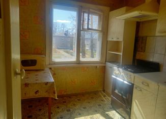 Продажа двухкомнатной квартиры, 39.6 м2, Соликамск, улица Матросова, 57А