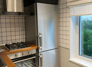Продажа 2-ком. квартиры, 45 м2, Москва, улица Бехтерева, 41к3, улица Бехтерева