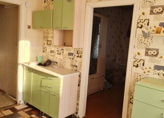 Продам трехкомнатную квартиру, 65 м2, рабочий посёлок Воротынец, улица Киселёва, 6