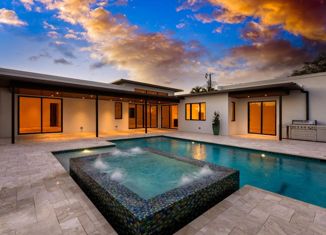 Продаю дом, 220 м2, посёлок городского типа Сириус, Староохотничья улица, 23