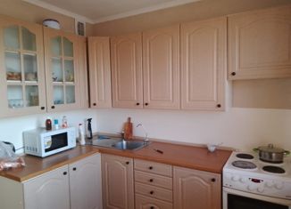 3-ком. квартира на продажу, 56 м2, посёлок городского типа Тугулым, Октябрьская улица, 13