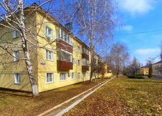 Продам 2-ком. квартиру, 42 м2, Грязи, улица Правды, 54