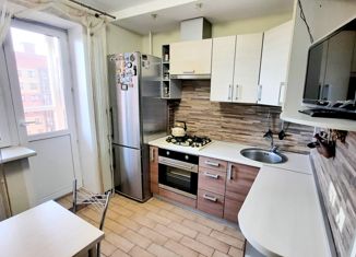 Продается 1-комнатная квартира, 30.3 м2, деревня Батино, улица Сергея Есенина, 3