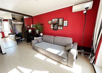 Продам однокомнатную квартиру, 33.2 м2, Екатеринбург, улица Сурикова, 40, улица Сурикова