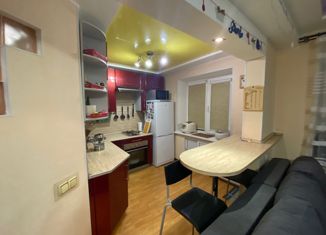 Продаю квартиру студию, 43.8 м2, Аша, улица Кирова, 28