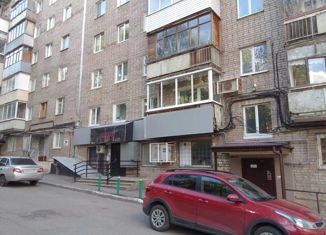 Продаю 3-комнатную квартиру, 51 м2, Ижевск, Майская улица, 19