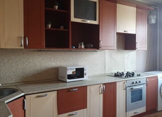 Продается 3-ком. квартира, 71.3 м2, Орёл, улица Картукова, 2, микрорайон Наугорский