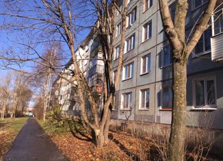 Продажа 4-ком. квартиры, 60 м2, Вологда, улица Дзержинского, 35, 6-й микрорайон