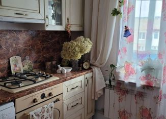 Продам 2-ком. квартиру, 53 м2, Нижегородская область, Школьная улица, 18