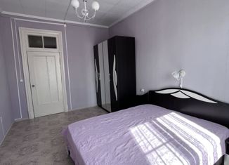 Продаю двухкомнатную квартиру, 56 м2, Боровск, улица Петра Шувалова, 12