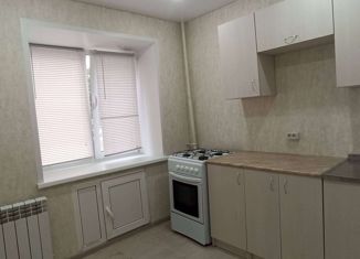 Продам 3-комнатную квартиру, 56 м2, Елабуга, улица Строителей, 4Б