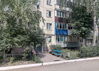 Трехкомнатная квартира на продажу, 62.5 м2, поселок городского типа Алексеевка, Невская улица, 2