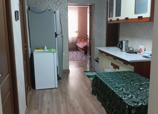 Продаю 5-комнатную квартиру, 90 м2, Геленджик, улица Орджоникидзе, 35