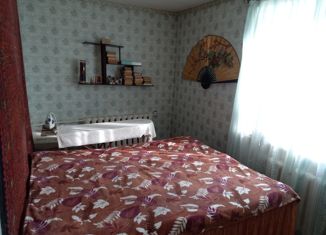 Продается трехкомнатная квартира, 50 м2, Каменск-Шахтинский, улица Пугачёва, 5