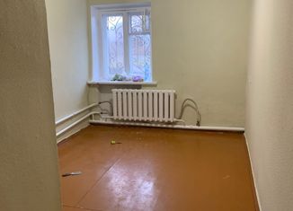 Однокомнатная квартира на продажу, 26 м2, поселок городского типа Промышленная, Коммунистическая улица, 84А