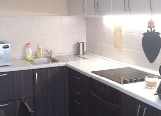 Продам 2-ком. квартиру, 67 м2, Москва, улица Липчанского, 6, метро Некрасовка