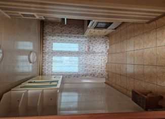 Продаю 3-комнатную квартиру, 57.3 м2, Сухиничи, улица Ленина, 121