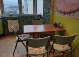 Продаю 3-ком. квартиру, 74 м2, Москва, улица Кашёнкин Луг, 6к3, улица Кашёнкин Луг