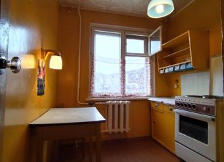 Продаю двухкомнатную квартиру, 43 м2, Кировск, улица Мира, 17