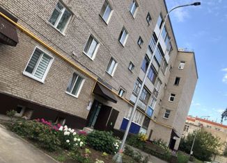 Сдача в аренду четырехкомнатной квартиры, 75 м2, Татарстан, проспект Шашина, 1А