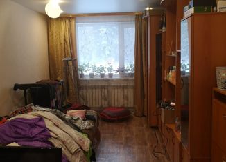 Продается 3-комнатная квартира, 63 м2, поселок городского типа Свободный, улица Кузнецова, 61