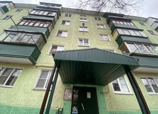 Продаю 3-комнатную квартиру, 58 м2, Железногорск, Курская улица, 1к2