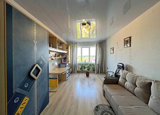 Продается трехкомнатная квартира, 79.1 м2, Армавир, Заполярная улица, 4