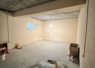 Продаю 2-ком. квартиру, 60 м2, Ессентуки, улица Иглина, 17