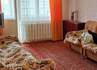 Продается 2-ком. квартира, 49 м2, Щёкино, улица Мира, 15