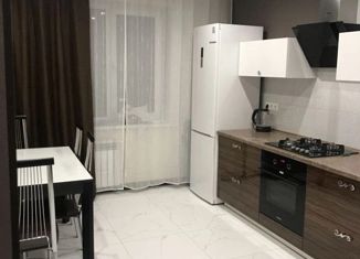 Сдам в аренду однокомнатную квартиру, 42 м2, Чита, Красноармейская улица, 54