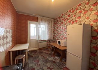 Продается 2-комнатная квартира, 60.9 м2, Магаданская область, Пролетарская улица, 55к1