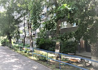 Продам 3-комнатную квартиру, 60 м2, Екатеринбург, Сортировочная улица, 18, Сортировочная улица
