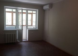 Продаю комнату, 71 м2, Керчь, улица Горького, 7