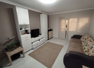 Продаю двухкомнатную квартиру, 50 м2, Екатеринбург, улица Калинина, 10, улица Калинина