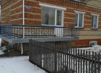 Продам 3-ком. квартиру, 96.9 м2, поселок городского типа Верх-Чебула, Октябрьская улица, 43