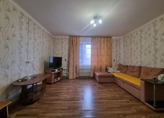Продается трехкомнатная квартира, 50 м2, село Великовечное, Северная улица, 35