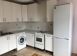 Продаю двухкомнатную квартиру, 65.6 м2, Королёв, улица Мичурина, 27/4