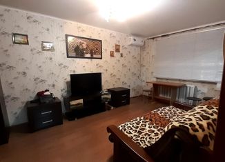 Продаю квартиру студию, 43 м2, Каменск-Шахтинский, улица Ворошилова, 3А