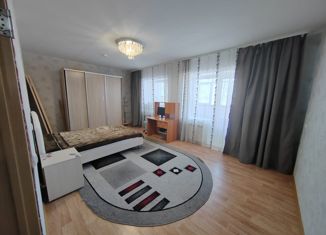 Трехкомнатная квартира на продажу, 89 м2, посёлок городского типа Пойковский, 3-й микрорайон, 100