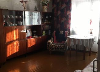 Продается 1-комнатная квартира, 37 м2, Глазов, улица Толстого, 36