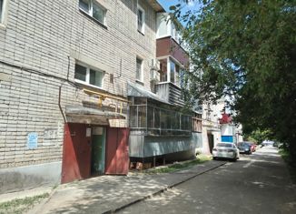 Продажа 4-ком. квартиры, 77 м2, Елец, Городская улица, 178