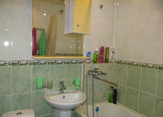 Продаю однокомнатную квартиру, 30.1 м2, Новосибирск, улица Адриена Лежена, 24, метро Золотая Нива