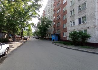 Продаю однокомнатную квартиру, 29 м2, Барнаул, улица Антона Петрова, 226