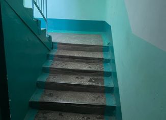 Продаю 4-ком. квартиру, 47 м2, Гулькевичи, Ленинградская улица, 23