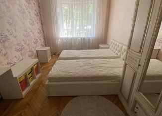 Продам трехкомнатную квартиру, 100.5 м2, Владикавказ, Автобусный переулок, 5