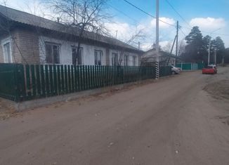Продам 3-ком. квартиру, 59.2 м2, поселок городского типа Атамановка, Первомайская улица, 8