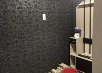 Продажа трехкомнатной квартиры, 50.6 м2, Белогорск, улица Кирова, 304